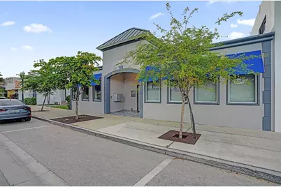 2419 Hollywood Blvd, Hollywood, FL 33020 - Photo 1
