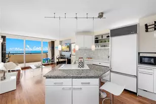 2555 Collins Ave, Miami Beach, FL 33140 - Photo 22