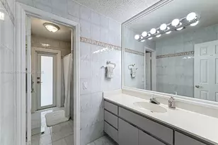 10462 SW 121st St, Miami, FL 33176 - Photo 14