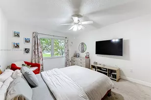 10462 SW 121st St, Miami, FL 33176 - Photo 18