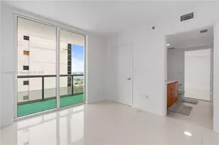 50 Biscayne Blvd, Miami, FL 33132 - Photo 32