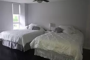 100 Bayview Dr, Sunny Isles Beach, FL 33160 - Photo 32