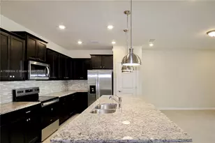1258 Shoreside St, Clermont, FL 34714 - Photo 4