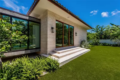 864 NE 84th St, Miami, FL 33138 - Photo 50