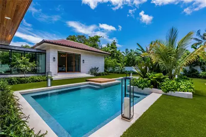 864 NE 84th St, Miami, FL 33138 - Photo 8