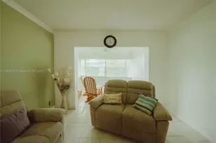3110 Holiday Springs Blvd, Margate, FL 33063 - Photo 8