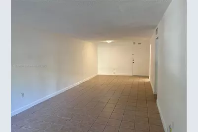 1800 Sans Souci Blvd #106, North Miami, FL 33181 - Photo 4