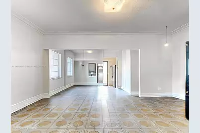 1055 NW 32nd Ct, Miami, FL 33125 - Photo 10
