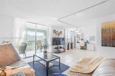 6100 NW 2nd Ave #423, Boca Raton, FL 33487 - Photo 8