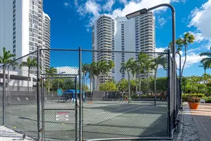 19195 NE 36th Ct, Aventura, FL 33180 - Photo 6