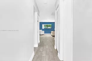 469 SE 14th St, Dania Beach, FL 33004 - Photo 8