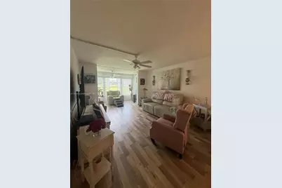 9581 Sunrise Lakes Blvd #101, Sunrise, FL 33322 - Photo 10