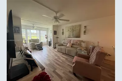 9581 Sunrise Lakes Blvd #101, Sunrise, FL 33322 - Photo 14