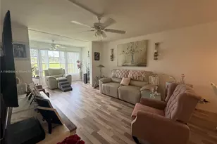 9581 Sunrise Lakes Blvd, Sunrise, FL 33322 - Photo 14