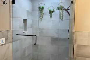 6081 NW 90th Ave, Tamarac, FL 33321 - Photo 16