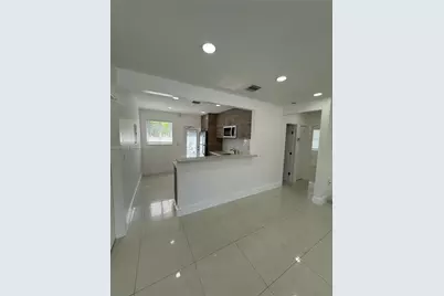 301 NW 34th St, Miami, FL 33127 - Photo 34