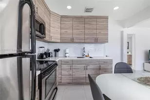 301 NW 34th St, Miami, FL 33127 - Photo 8