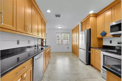 5520 NW 49th Ave, Coconut Creek, FL 33073 - Photo 8