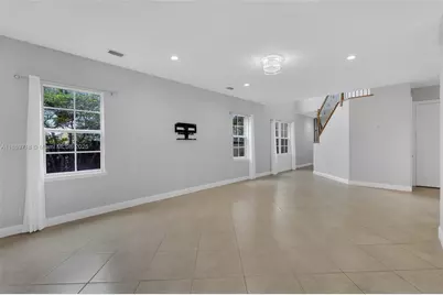 1514 NE 7th St, Fort Lauderdale, FL 33304 - Photo 12