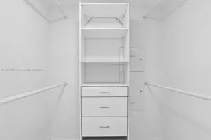 951 Brickell Ave, Miami, FL 33131 - Photo 18