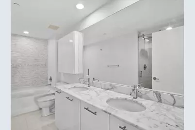 951 Brickell Ave #3707, Miami, FL 33131 - Photo 28