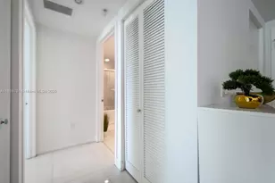 185 SW 7th St, Miami, FL 33130 - Photo 20