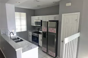 6053 SW 19th Pl, North Lauderdale, FL 33068 - Photo 4