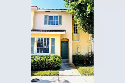 6053 SW 19th Pl, North Lauderdale, FL 33068 - Photo 2