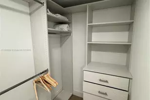 16385 Biscayne Blvd, North Miami Beach, FL 33160 - Photo 28