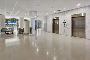 20100 W Country Club Dr, Aventura, FL 33180 - Photo 4