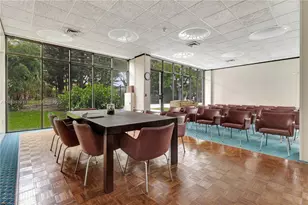 20100 W Country Club Dr, Aventura, FL 33180 - Photo 24