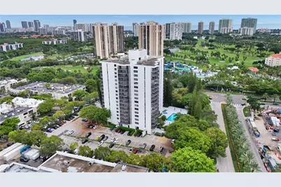 20100 W Country Club Dr #405, Aventura, FL 33180 - Photo 20