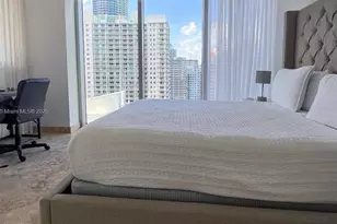 1300 Brickell Bay Dr, Miami, FL 33131 - Photo 6