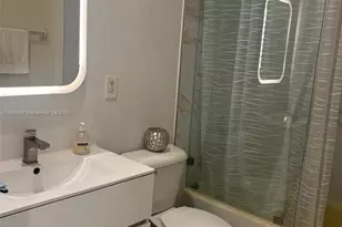 19353 SW 60th Ct, Pembroke Pines, FL 33332 - Photo 8