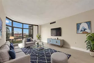 20100 W Country Club Dr, Aventura, FL 33180 - Photo 10