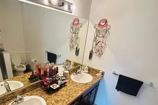 819 SW 147th Ave, Pembroke Pines, FL 33027 - Photo 16