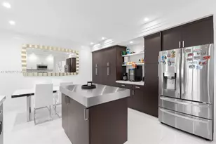 10548 NW 56th Dr, Coral Springs, FL 33076 - Photo 4