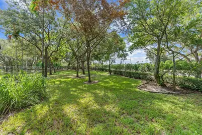 10548 NW 56th Dr, Coral Springs, FL 33076 - Photo 30