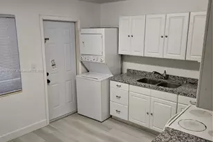 2245 Freedom St, Hollywood, FL 33020 - Photo 6