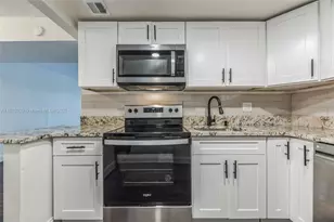 480 NW 20th St, Boca Raton, FL 33431 - Photo 6
