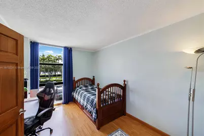 3675 N Country Club Dr #204, Aventura, FL 33180 - Photo 40