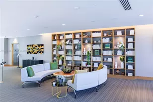 16385 Biscayne Blvd, North Miami Beach, FL 33160 - Photo 38