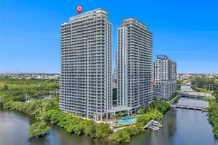 16385 Biscayne Blvd, North Miami Beach, FL 33160 - Photo 36