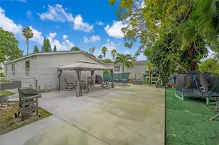 19800 SW 180th Ave, Miami, FL 33187 - Photo 18