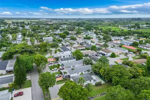 19800 SW 180th Ave, Miami, FL 33187 - Photo 24