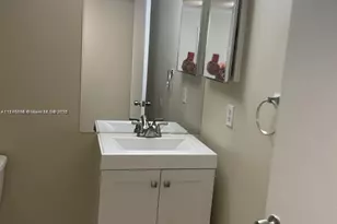 6065 NW 186th St, Hialeah, FL 33015 - Photo 2