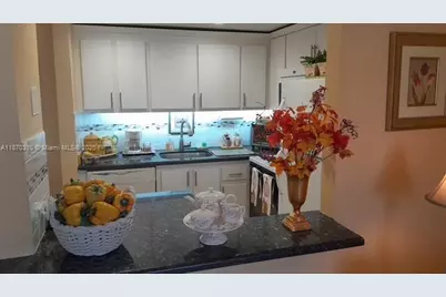 1087 Harwood F #1087, Deerfield Beach, FL 33442 - Photo 10