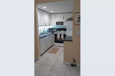 1087 Harwood F #1087, Deerfield Beach, FL 33442 - Photo 8