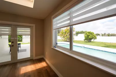19450 SW 125th Ave, Miami, FL 33177 - Photo 36