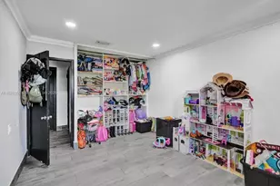 900 Crystal Lake Dr, Deerfield Beach, FL 33064 - Photo 16